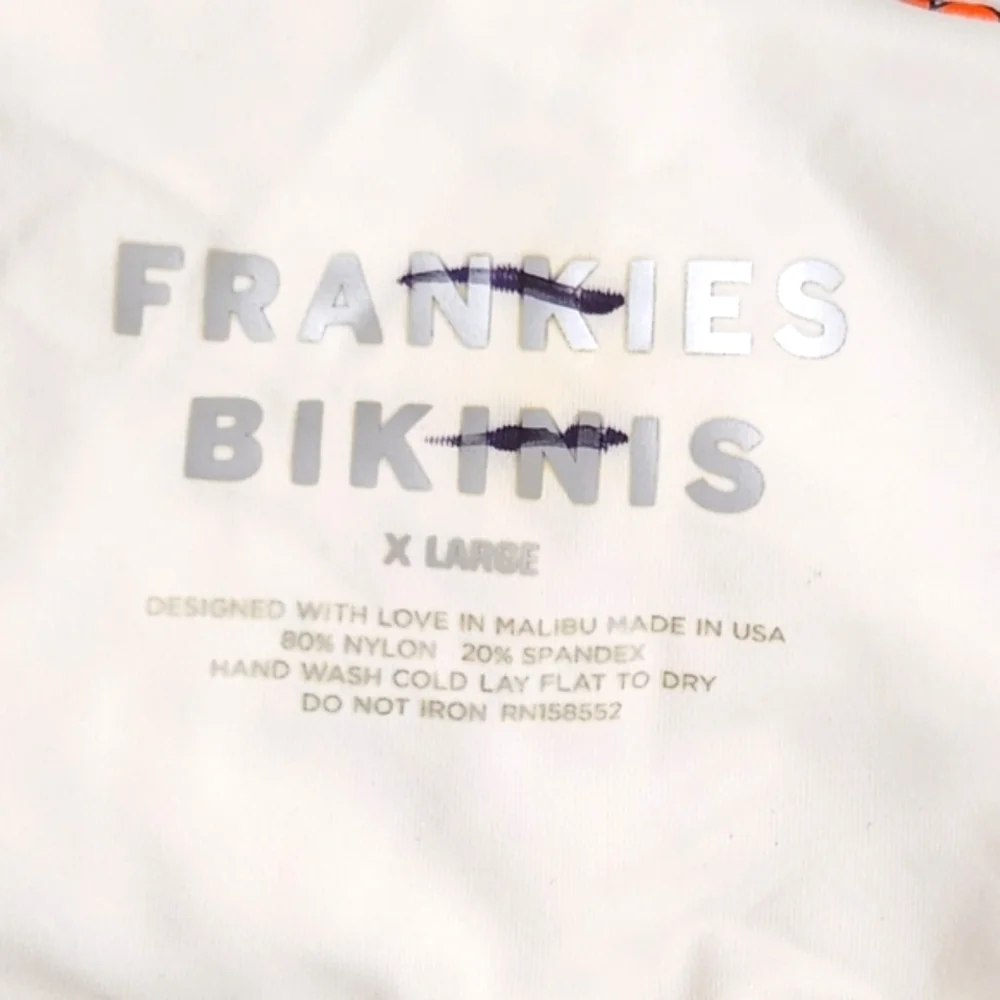 New!Frankie's Bikinis Flower Farm Bikini‎ Top